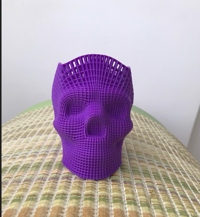 skull pen holder